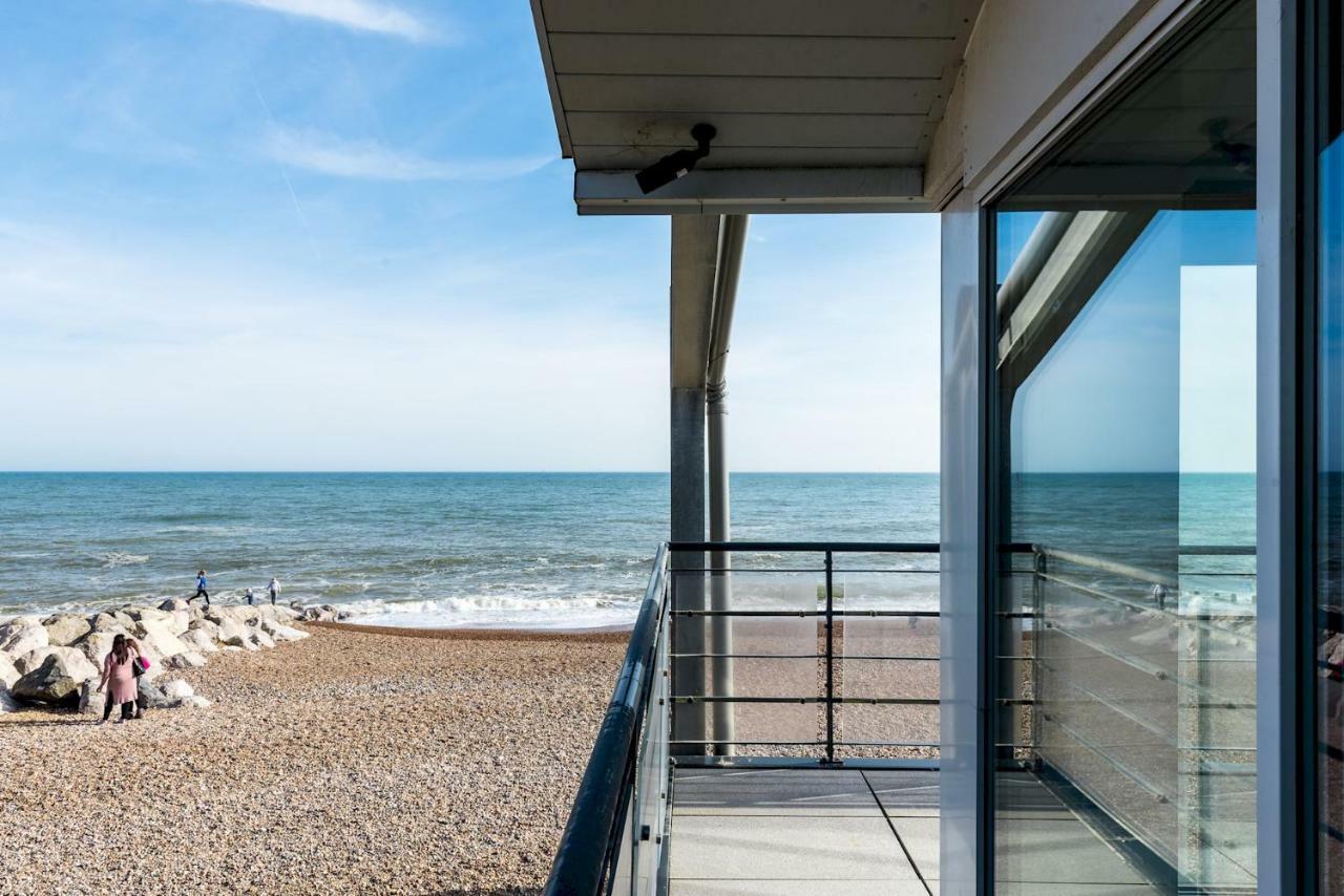 Amazing Beach Apartment Lancing Bagian luar foto